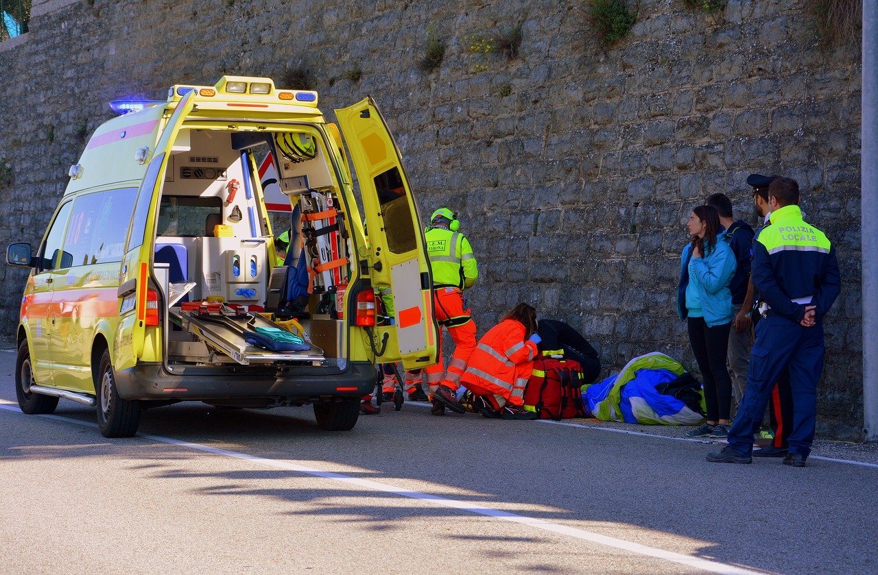 que carnet hace falta para conducir una ambulancia 5