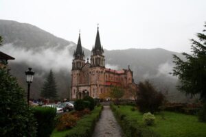 Basilica_de_Santa_Covadonga